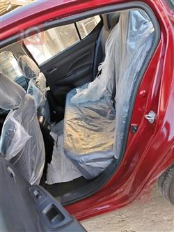 نيسان فيرسا